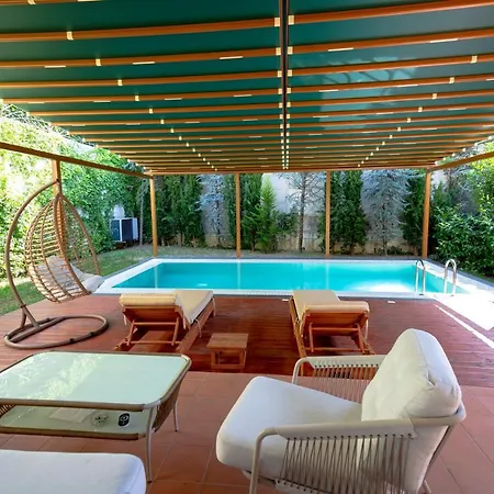 Wonderful With Private Pool And Sauna Villa